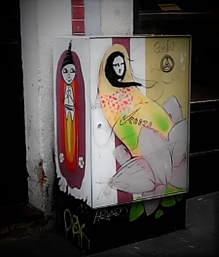 Graffiti représentant une femme ressemblant à la Joconde