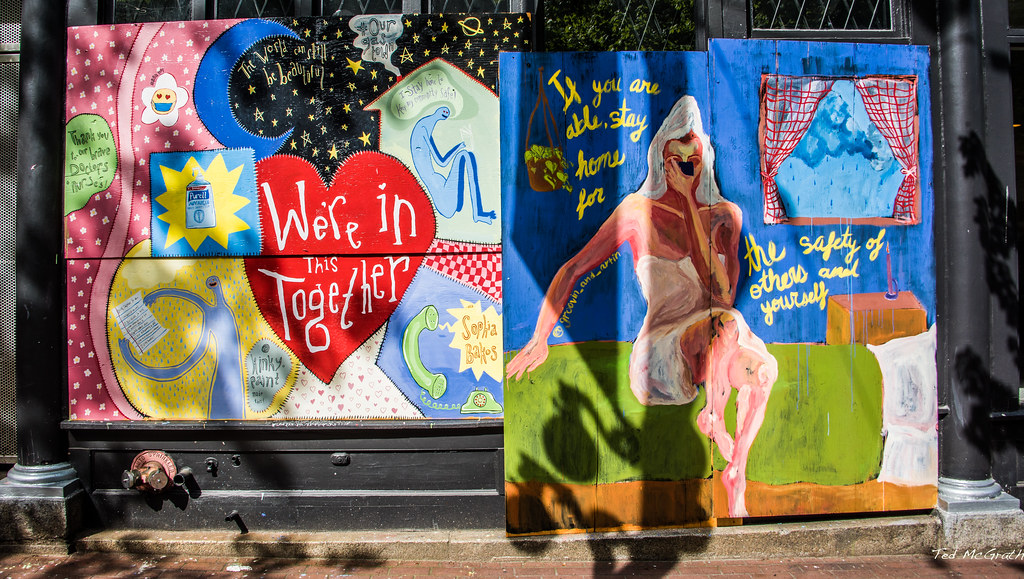 Photo d'une oeuvre street art incitant à respecter les gestes barrières et à être solidaires