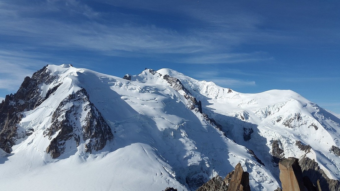 Il y a des montagnes plus hautes que le Mont Blanc ?