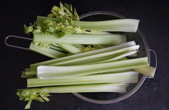 Technique culinaire : Préparer le céleri branche